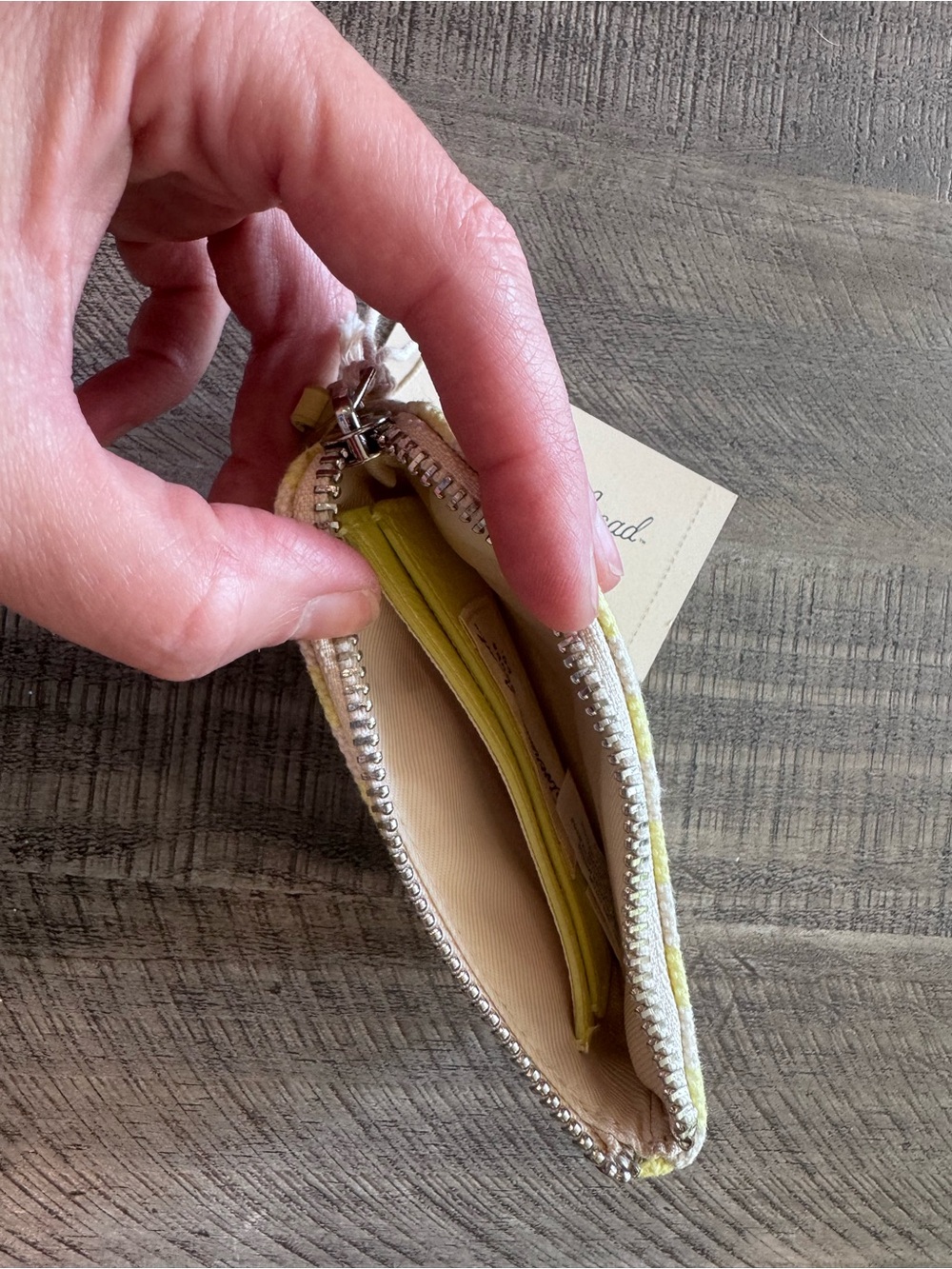Universal Thread wallet - Picture 3 of 3